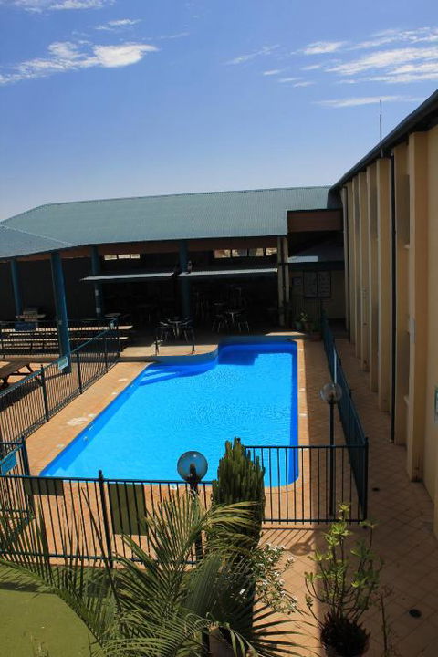 Ningaloo Club Backpackers - Accommodation Port Macquarie 0