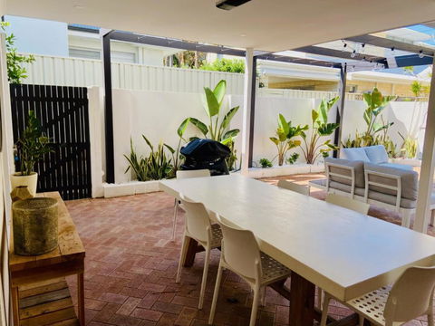 NOR214 - Northstead Coastal Charm - Accommodation Port Macquarie 1