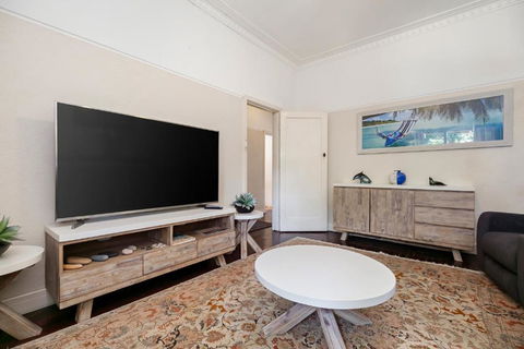North Beach Cottage By Swan Bnb Management - Accommodation Port Macquarie 0