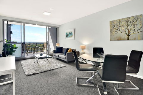 North Sydney Large Two Bedroom MIL2302 - Accommodation Port Macquarie 0