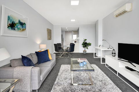 North Sydney Large Two Bedroom MIL2252402 - Accommodation Port Macquarie 0