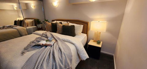 NYC Loft Brisbane, Free Parking! - Accommodation Port Macquarie 0