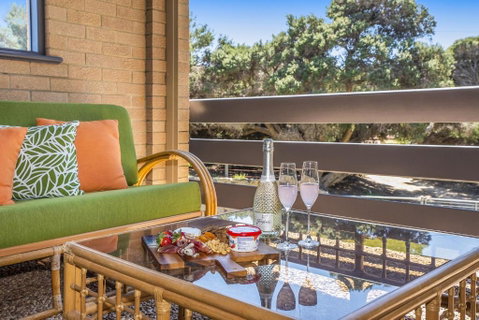 Ocean Close - Spacious Beach House - Accommodation Port Macquarie 3