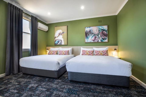Nightcap At Pritchards Hotel - Accommodation Port Macquarie 3