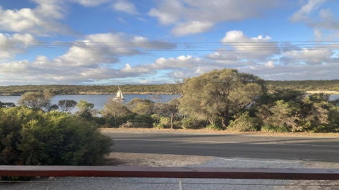 Off The Net - New Listing - Esplanade Property With Views Of The Channel - Accommodation Port Macquarie 0