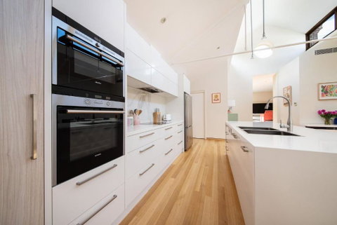 Oh So Collingwood - Accommodation Port Macquarie 3