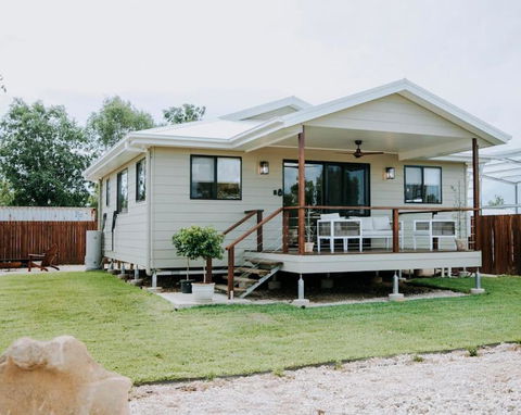 Olive Grove Winton - Accommodation Port Macquarie 2