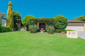 Olivine Street Retreat with Accommodation Port Macquarie