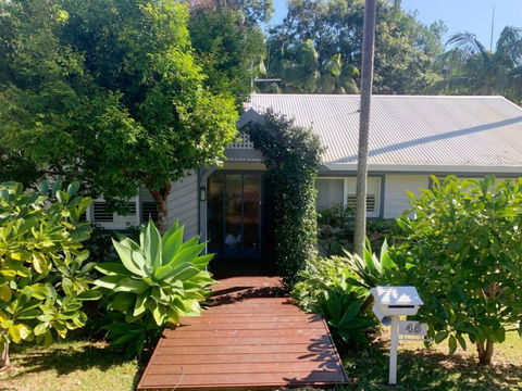 Omanu - Family Home With Pool - Accommodation Port Macquarie 2