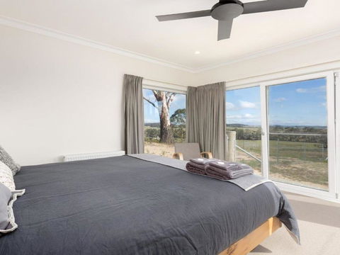 On A Hill - Accommodation Port Macquarie 3