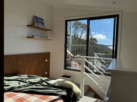 One Cedarwood - Petite Challet Falls Creek - Accommodation Port Macquarie 1