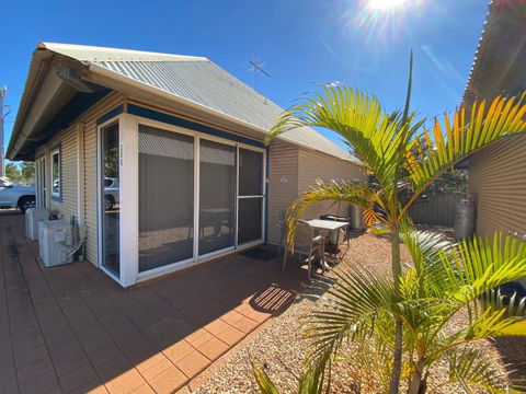 Osprey Holiday Village Unit 201 1 Bedroom - Accommodation Port Macquarie 0
