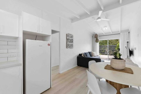 PA2 Stunning Sunshine Beach Apt Pets Welcome - Accommodation Port Macquarie 1