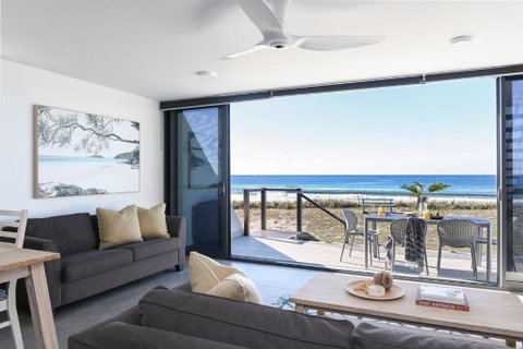 Pacific Dawn On The Beach Two - Accommodation Port Macquarie 0