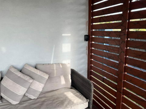 One Bedroom CBD Unit, Walk To Beaches & Cafes - Accommodation Port Macquarie 3
