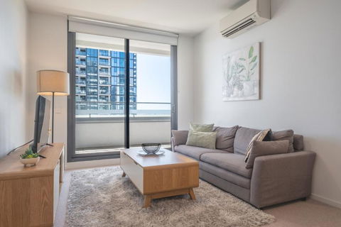 Panoramic Views 2br With Pool And Free Carpark - Accommodation Port Macquarie 0