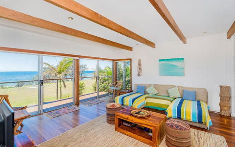 Pacifica House - Accommodation Port Macquarie 0