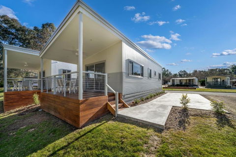 Painters Island Holiday Park - Accommodation Port Macquarie 0