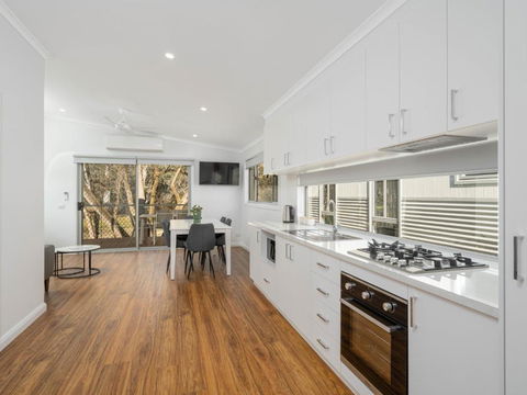 Painters Island Holiday Park - Accommodation Port Macquarie 2