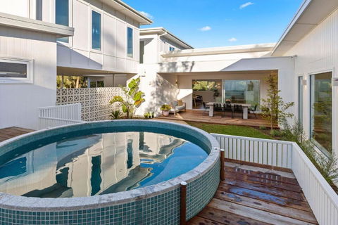 Palm Springs Hideaway - Accommodation Port Macquarie 0
