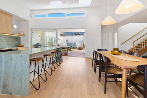 Palm Springs Hideaway - Accommodation Port Macquarie 1