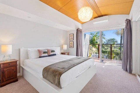 Paradise Palms - Resort Retreat With Panoramic Views - Accommodation Port Macquarie 1