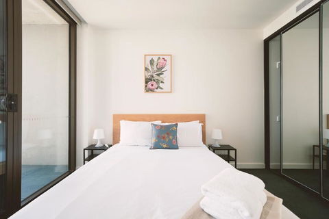 Patio Mt View 1BR Apt In CBD Near ANU And Museum With Free Parking And WiFi - Accommodation Port Macquarie 3