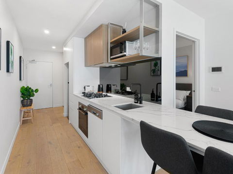 Peaceful 1-Bed Unit With A Spacious Balcony - Accommodation Port Macquarie 2