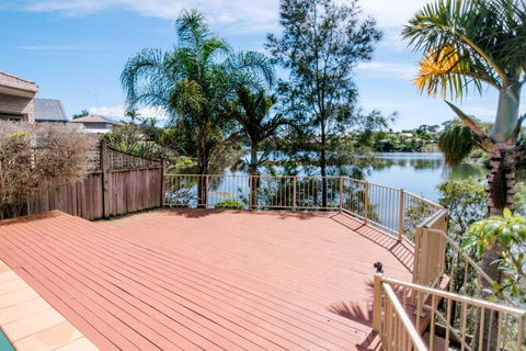 Peaceful Waterfront Home - Accommodation Port Macquarie 2