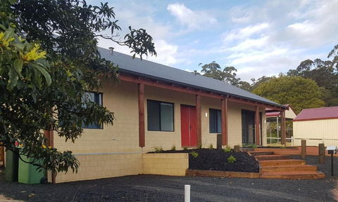 Pemberton Japanese Garden Studio - Accommodation Port Macquarie 0