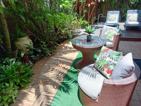 Palm Garden Villa-Apt With Tropical Courtyard At Cronulla Beach - Accommodation Port Macquarie 2