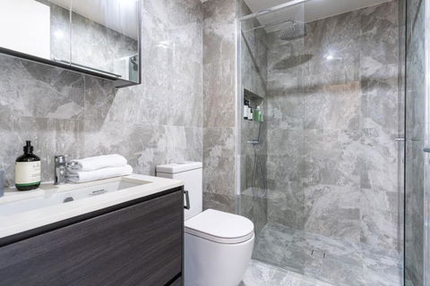 Perfectly Located 1BR BA Apartment - Accommodation Port Macquarie 3