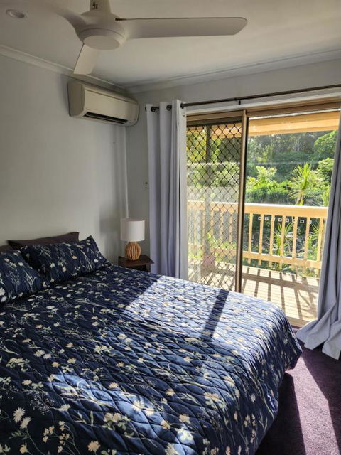 Poinciana Room - Accommodation Port Macquarie 0