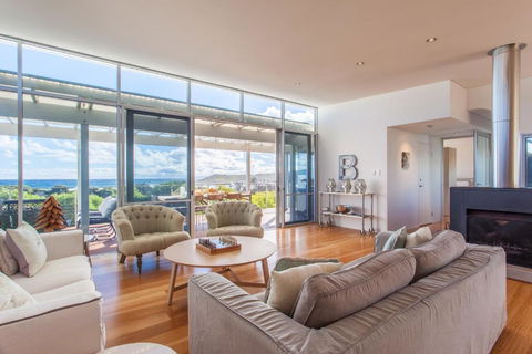 Percy Street I Private Properties - Accommodation Port Macquarie 1