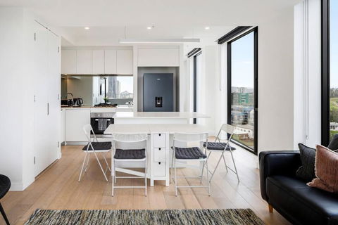 Perfect Haven In Spring Hill 2B1B And Parking - Accommodation Port Macquarie 1