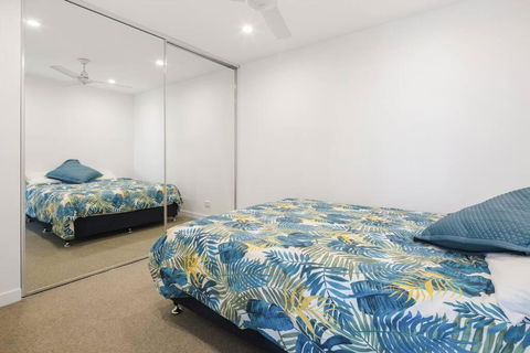 Perfect Haven In Spring Hill 2B1B And Parking - Accommodation Port Macquarie 3