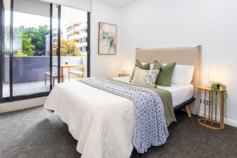 Perfect Stay Rosebery I Zetland WI-Fi Netflix Gym Pool - Accommodation Port Macquarie 3