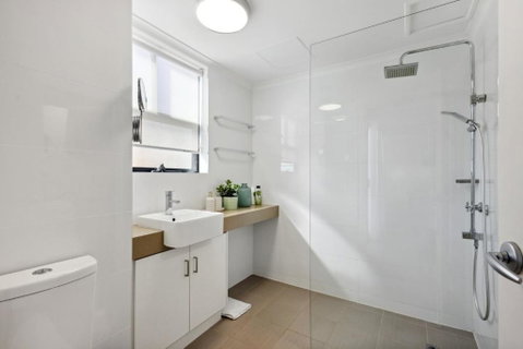 Perth City Corporate 1BRD - Accommodation Port Macquarie 3