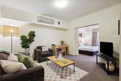 Perth Picture Perfect 1 BDR - Accommodation Port Macquarie 1