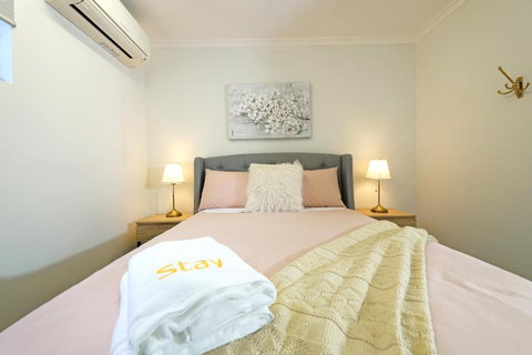 Pet Friendly Well-appointed 3BM Retreat Parking Netflix - Accommodation Port Macquarie 1
