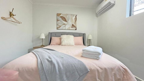 Pet Friendly Well-appointed 3BM Retreat Parking Netflix - Accommodation Port Macquarie 2