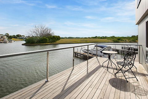 Pier 37 - Accommodation Port Macquarie 0