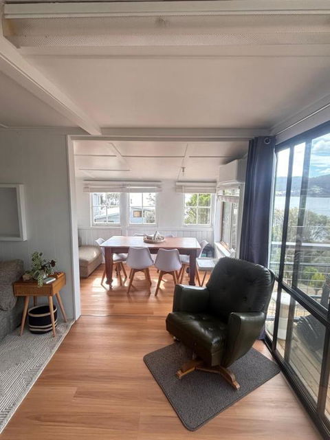 Pine Cottage - Accommodation Port Macquarie 0