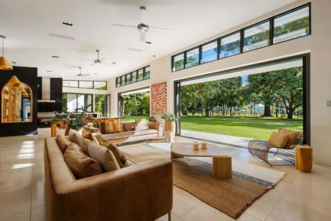 Pine Mountain - Accommodation Port Macquarie 1