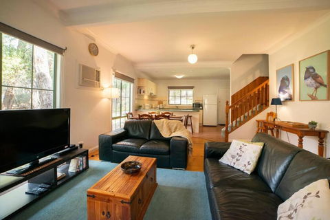 Pinnacle Retreat - Accommodation Port Macquarie 0