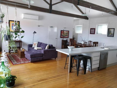 Pips On Mitchell - Beautiful Historic Apartment - Accommodation Port Macquarie 2