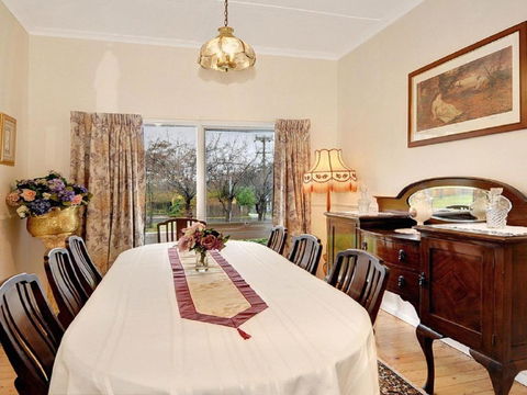 Plum Tree Cottage - Accommodation Port Macquarie 2