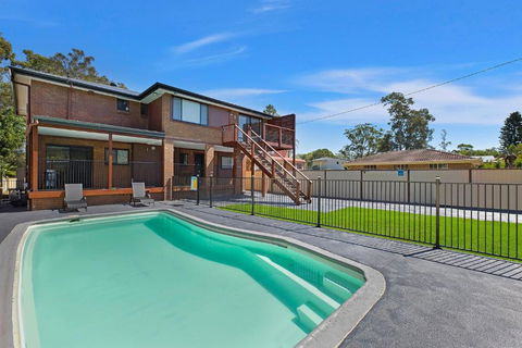 Poolside At Costa - Accommodation Port Macquarie 0