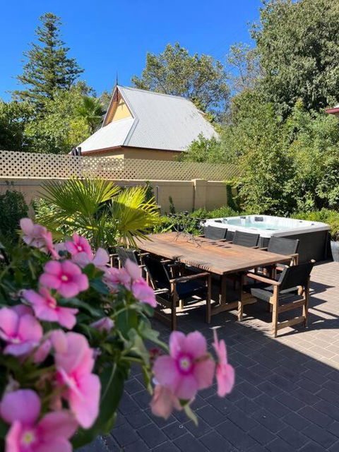 Porters Cottage Oasis - Accommodation Port Macquarie 0