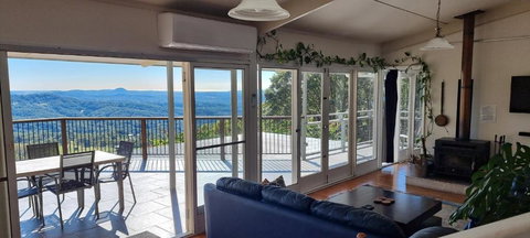 Potters Place Montville - Accommodation Port Macquarie 3